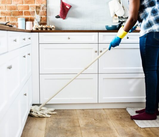 The Growing Market for Compostable Retail Bags in Australia cleaning-services